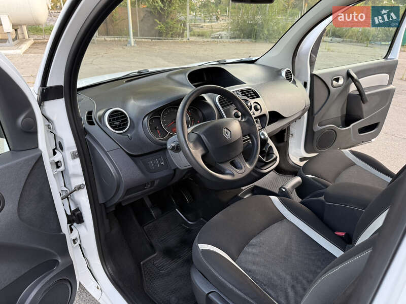 Минивэн Renault Kangoo 2015 в Днепре