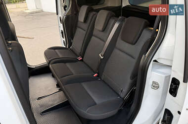 Минивэн Renault Kangoo 2015 в 