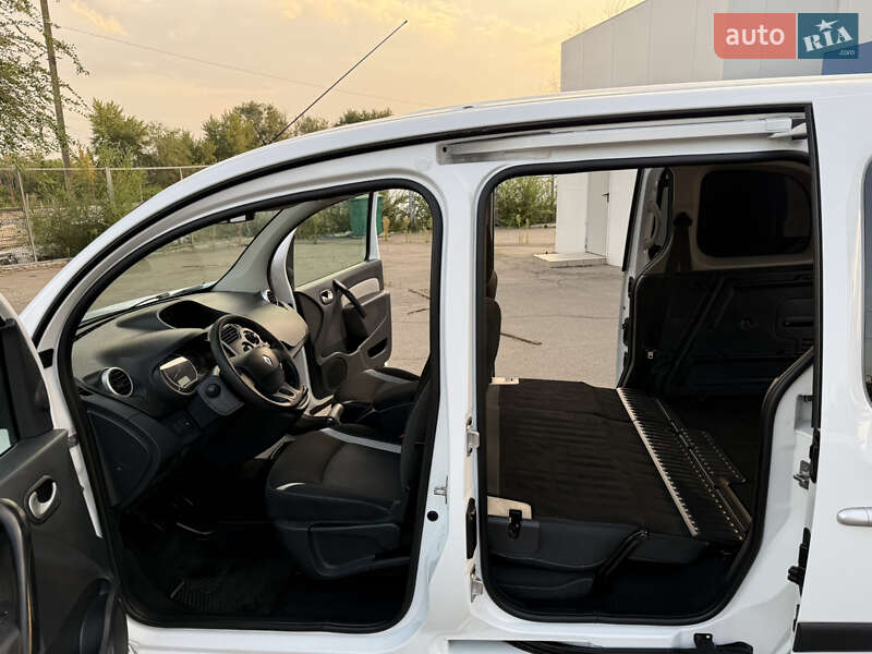 Минивэн Renault Kangoo 2015 в Днепре