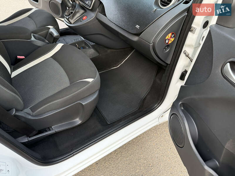 Минивэн Renault Kangoo 2015 в Днепре