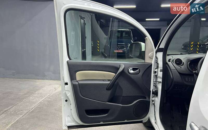 Минивэн Renault Kangoo 2012 в Черновцах