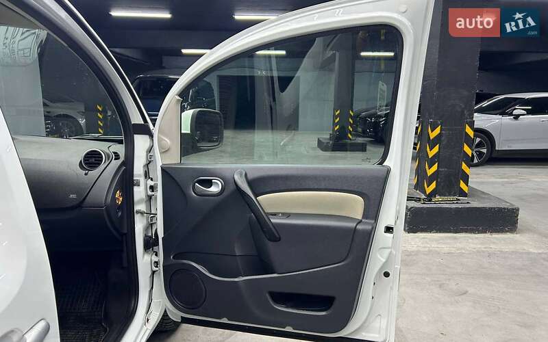 Минивэн Renault Kangoo 2012 в Черновцах