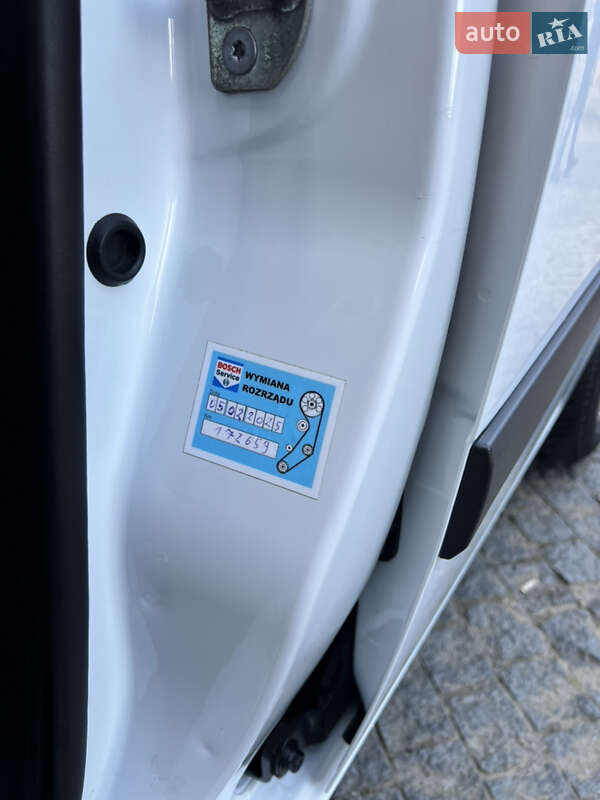 Мінівен Renault Kangoo 2017 в Чернівцях