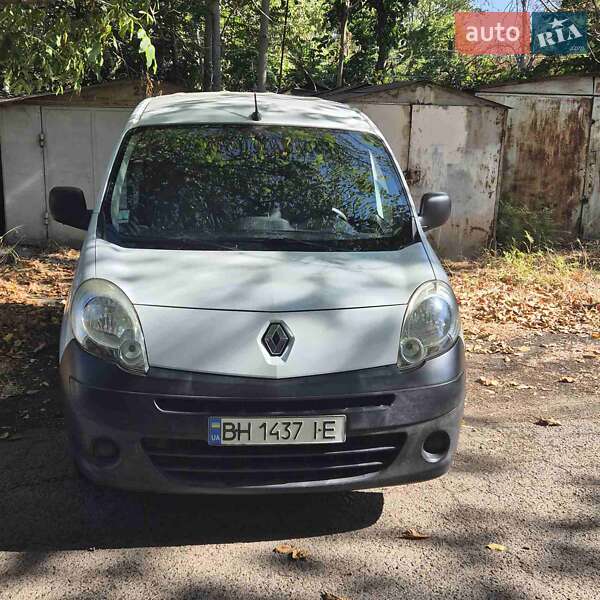 Грузовой фургон Renault Kangoo 2011 в 