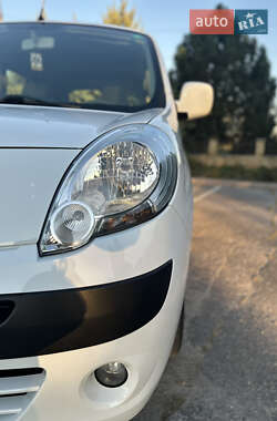 Минивэн Renault Kangoo 2010 в 