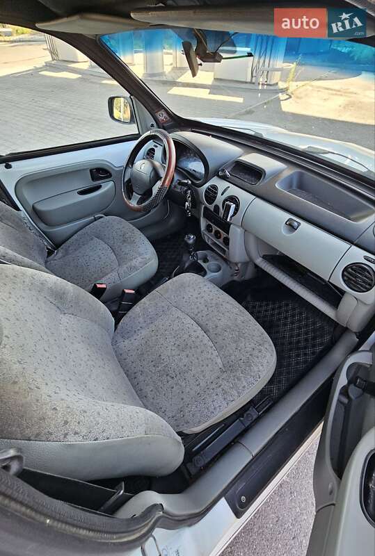 Минивэн Renault Kangoo 2003 в Чемеровцах