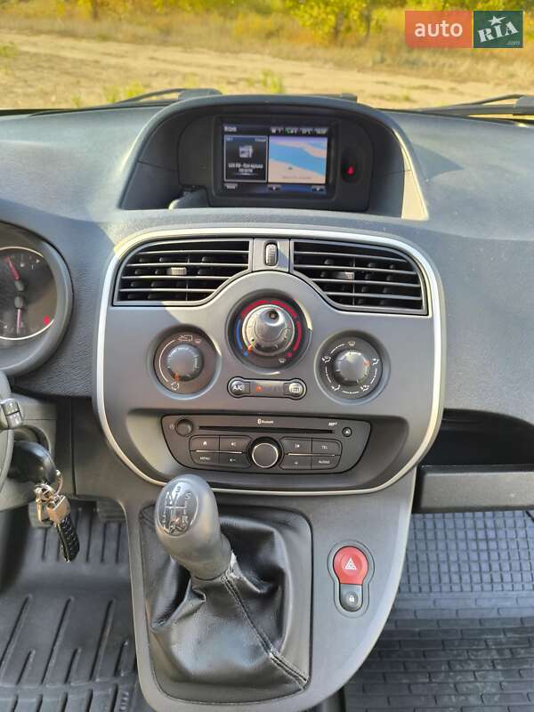 Вантажопасажирський фургон Renault Kangoo 2016 в Дніпрі
