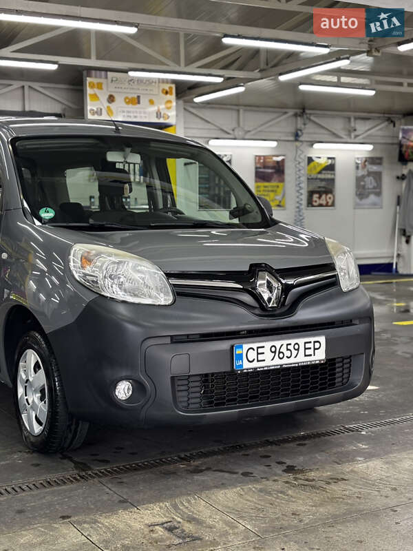 Мінівен Renault Kangoo 2015 в Чернівцях