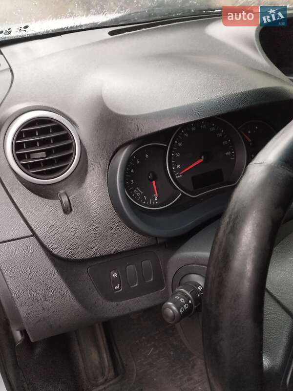 Грузовой фургон Renault Kangoo 2014 в Запорожье