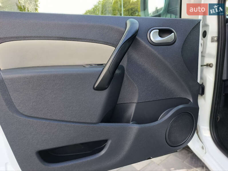 Минивэн Renault Kangoo 2012 в Виннице