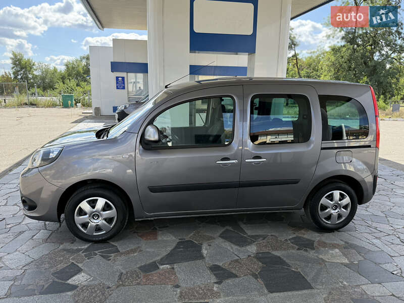 Минивэн Renault Kangoo 2017 в Днепре