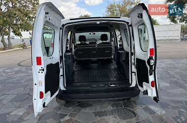 Минивэн Renault Kangoo 2019 в 