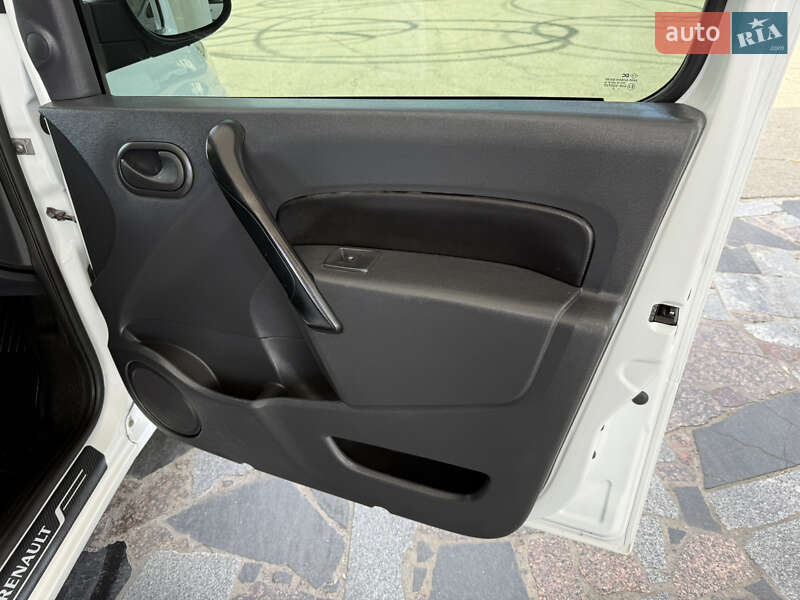 Мінівен Renault Kangoo 2014 в Дніпрі