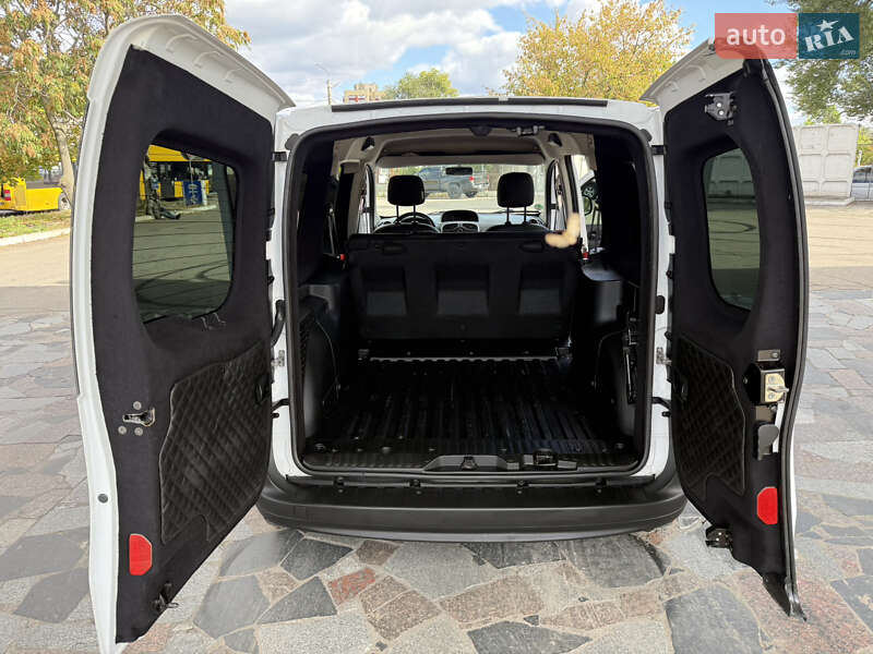 Мінівен Renault Kangoo 2014 в Дніпрі