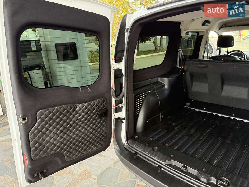 Мінівен Renault Kangoo 2014 в Дніпрі