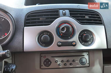 Минивэн Renault Kangoo 2009 в 