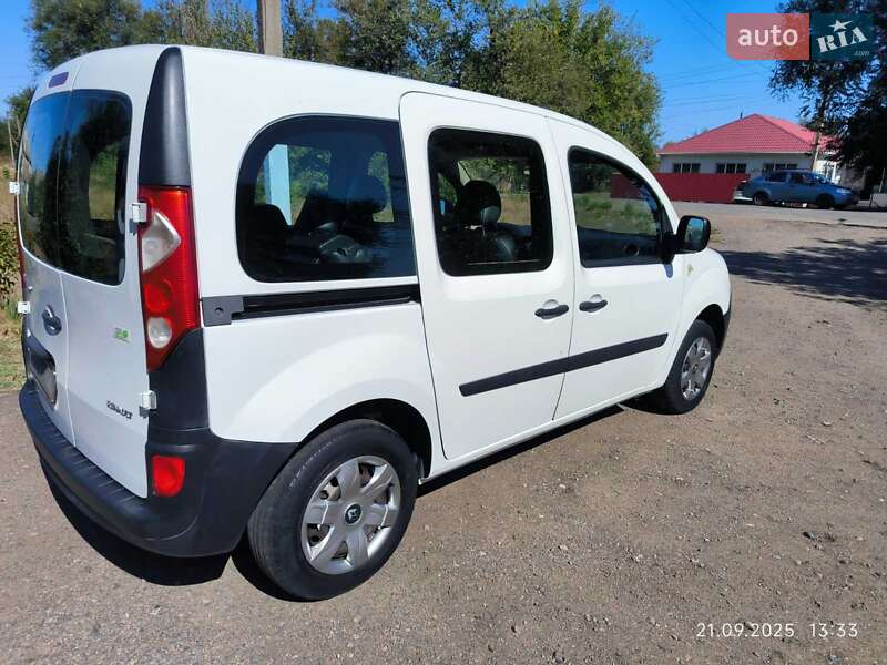 Мінівен Renault Kangoo 2011 в Сараті фото 5 Мінівен Renault Kangoo 2011 в Сараті
