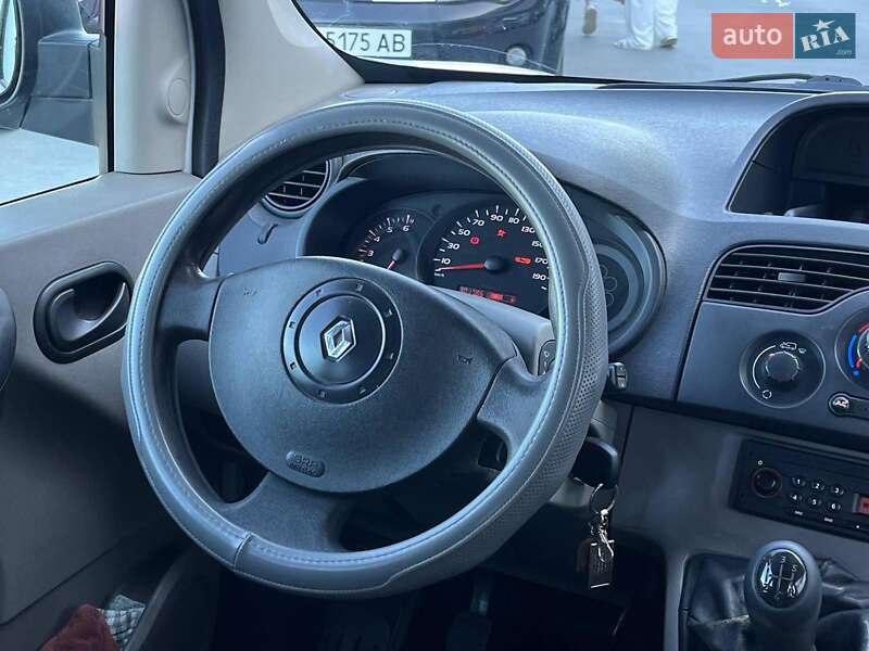 Минивэн Renault Kangoo 2010 в Львове