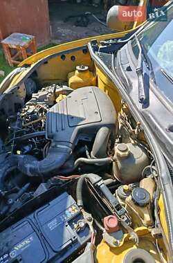 Грузовой фургон Renault Kangoo 1999 в 