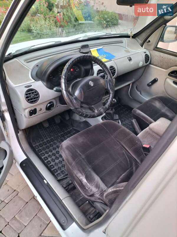 Минивэн Renault Kangoo 2002 в Ровно