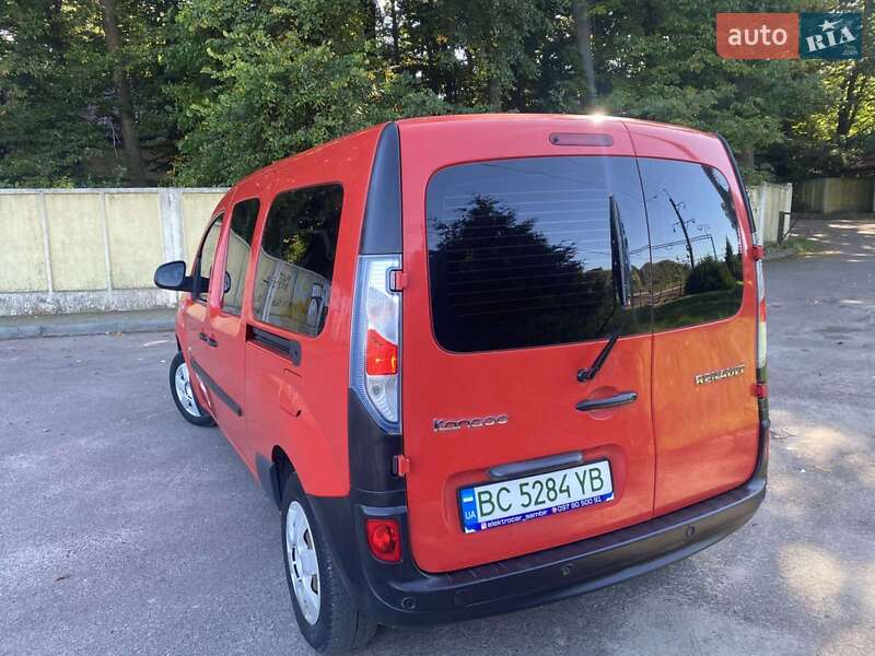 Грузопассажирский фургон Renault Kangoo 2015 в Львове