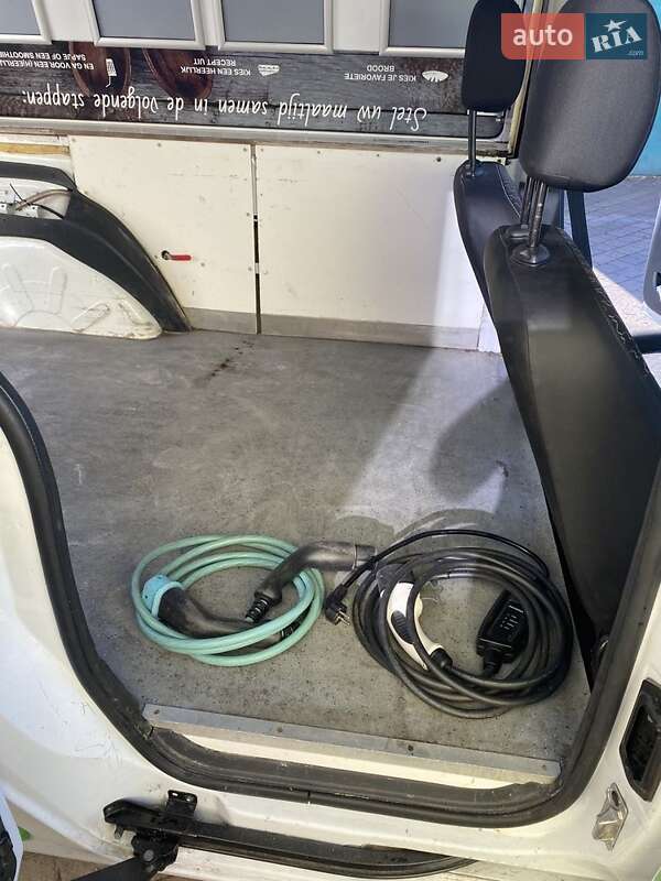 Грузовой фургон Renault Kangoo 2014 в Рава-Русской