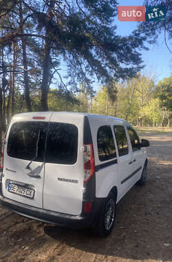 Минивэн Renault Kangoo 2013 в 