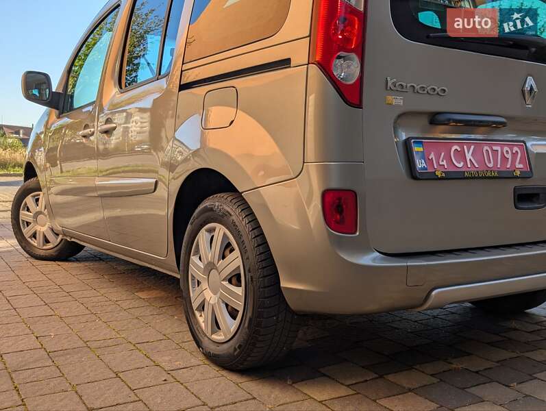 Минивэн Renault Kangoo 2011 в Ивано-Франковске