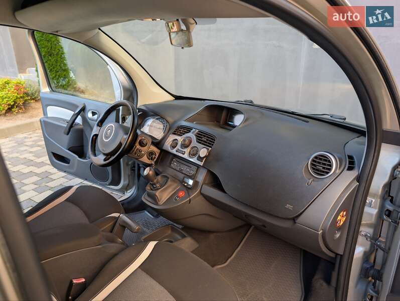 Минивэн Renault Kangoo 2011 в Ивано-Франковске