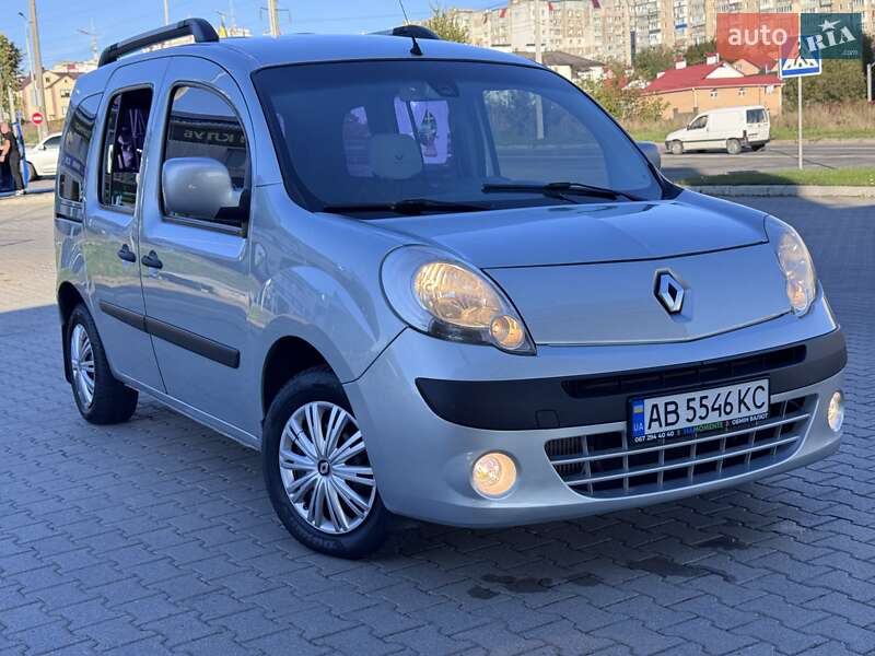 Минивэн Renault Kangoo 2009 в 