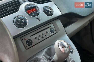 Минивэн Renault Kangoo 2009 в 