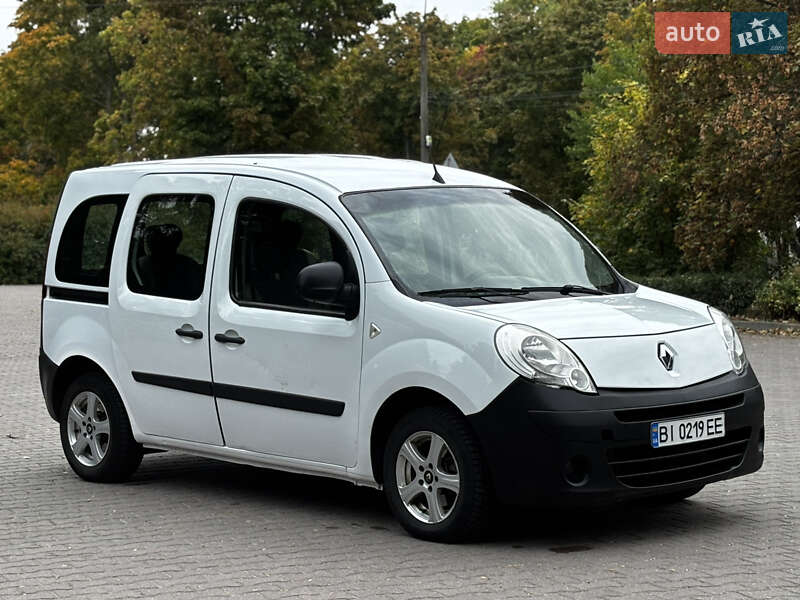 Минивэн Renault Kangoo 2012 в 