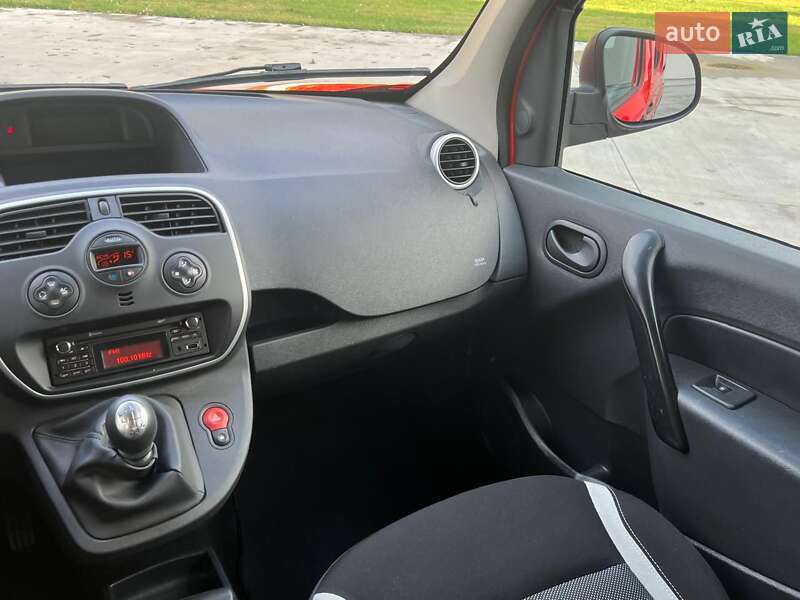 Минивэн Renault Kangoo 2015 в Киеве