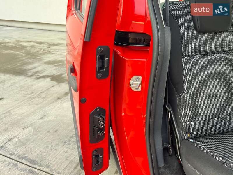 Минивэн Renault Kangoo 2015 в Киеве