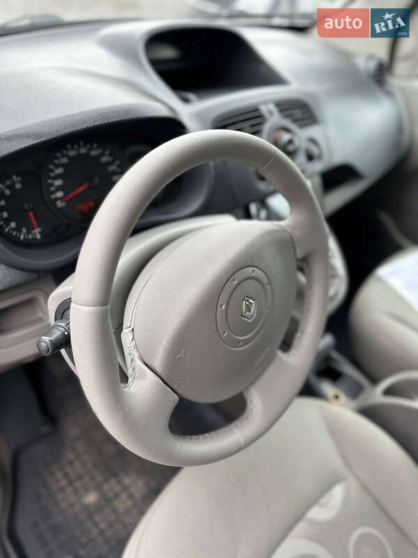 Минивэн Renault Kangoo 2010 в Виннице