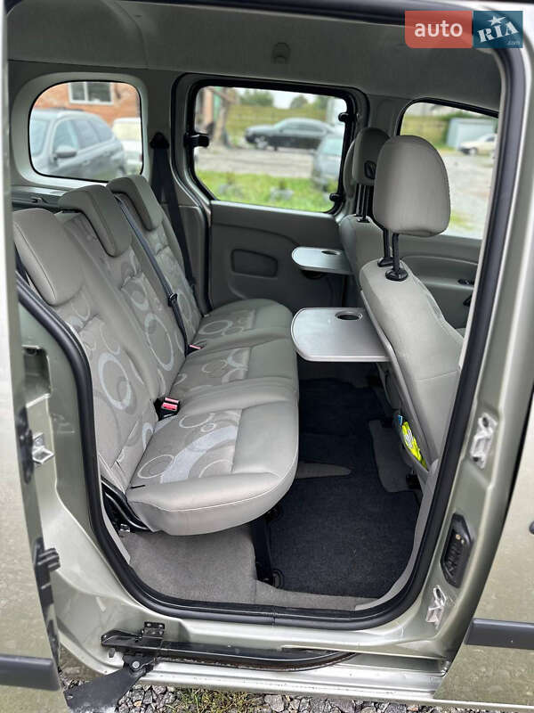 Минивэн Renault Kangoo 2010 в Виннице