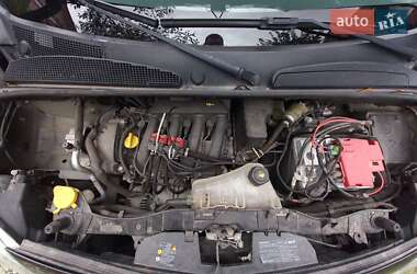 Минивэн Renault Kangoo 2012 в 