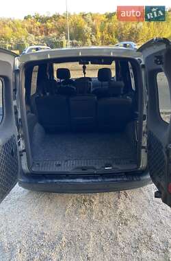Мінівен Renault Kangoo 2015 в 