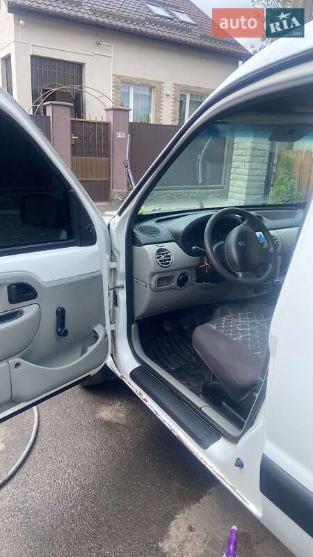 Грузовой фургон Renault Kangoo 2008 в Виннице