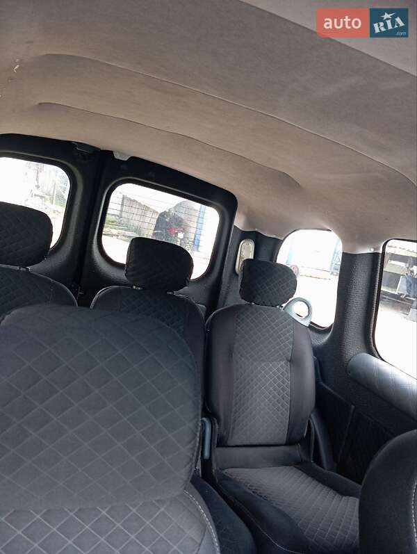 Минивэн Renault Kangoo 2008 в Сарнах