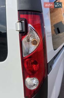 Грузовой фургон Renault Kangoo 2012 в 