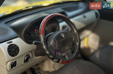Минивэн Renault Kangoo 2003 в 