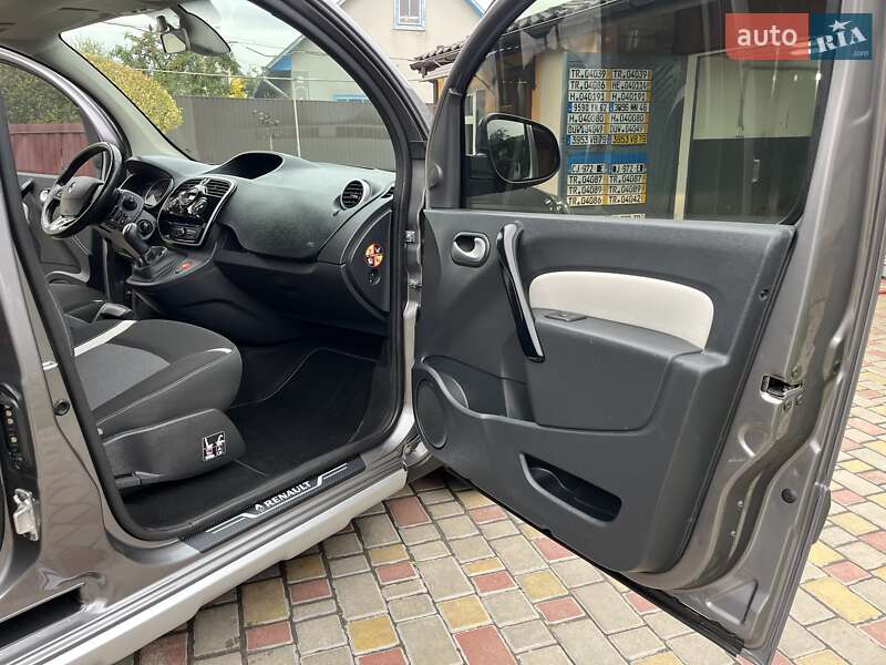 Минивэн Renault Kangoo 2016 в Дубно