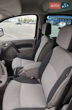 Минивэн Renault Kangoo 2010 в 