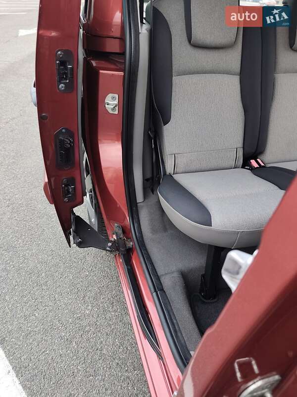 Минивэн Renault Kangoo 2010 в Киеве