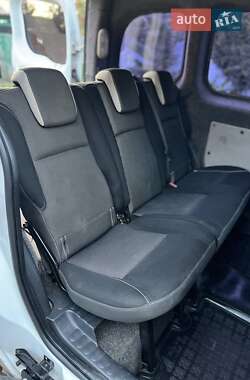 Минивэн Renault Kangoo 2009 в 
