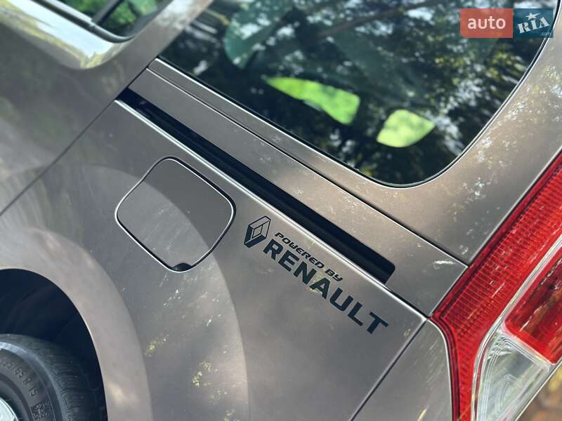 Минивэн Renault Kangoo 2015 в Дрогобыче
