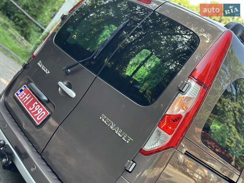 Минивэн Renault Kangoo 2015 в Дрогобыче