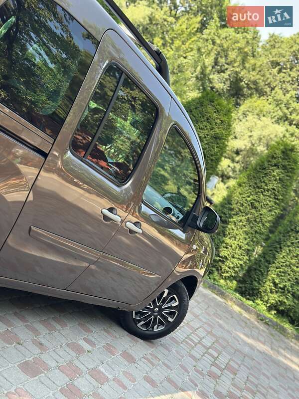 Минивэн Renault Kangoo 2015 в Дрогобыче