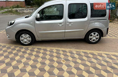 Минивэн Renault Kangoo 2015 в 